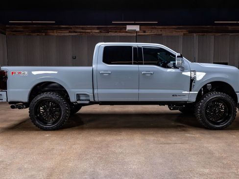 Used 2026 Ford F250 Platinum image 11