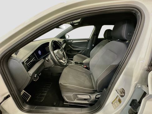 Used 2025 Volkswagen Jetta Sport FWD image 13