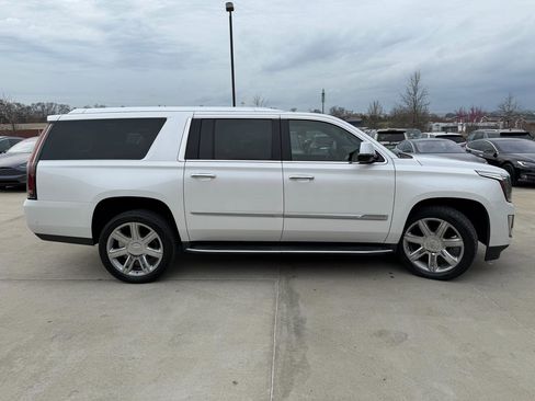 Used 2020 Cadillac Escalade ESV Luxury image 4