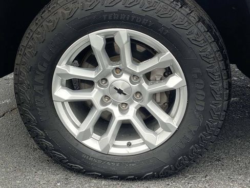 Used 2019 Chevrolet Silverado 1500 LT w/ All-Star Edition RWD image 12