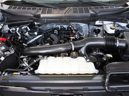 Used 2025 Ford F150 XLT w/ Equipment Group 301A Standard AWD/4WD image 27
