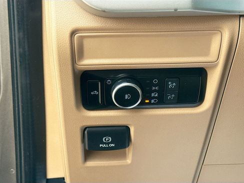 Certified 2022 Ford F150 XLT image 12