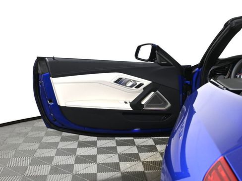 New 2026 BMW Z4 sDrive30i w/ Premium Package RWD image 35