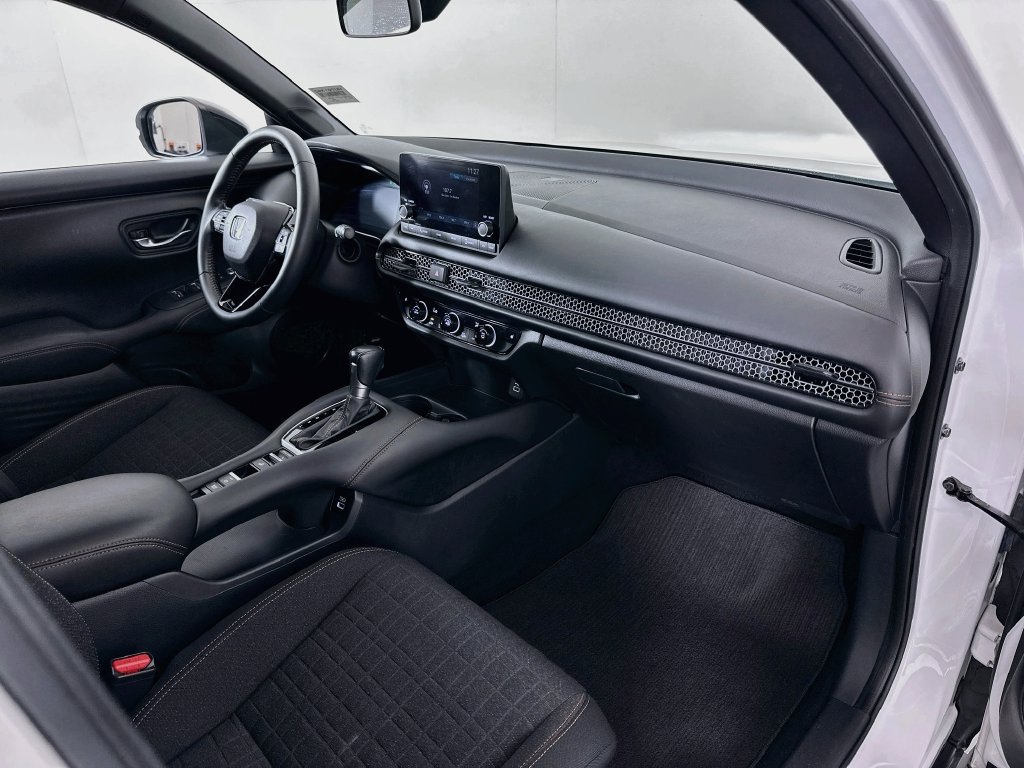 Certified 2023 Honda HR-V Sport image 28