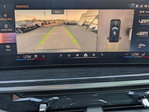 Used 2026 BMW X5 xDrive40i w/ M Sport Package image 12