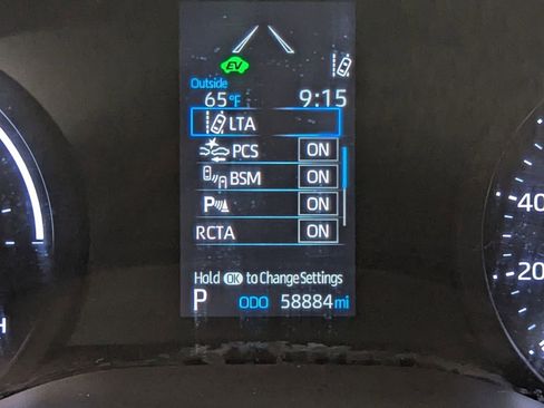 Used 2023 Toyota Sienna XLE image 17