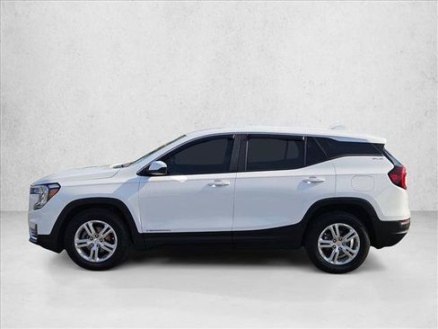 Used 2022 GMC Terrain SLE FWD image 9