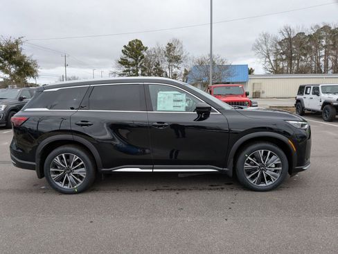 New 2026 INFINITI QX60 Luxe w/ Cargo Package image 2