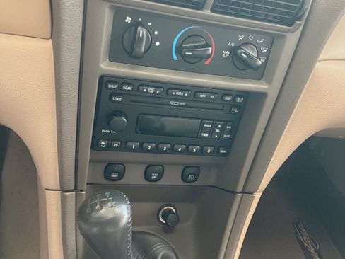 Used 2001 Ford Mustang Cobra RWD image 14