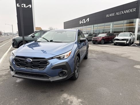 Used 2024 Subaru Crosstrek 2.0i image 8