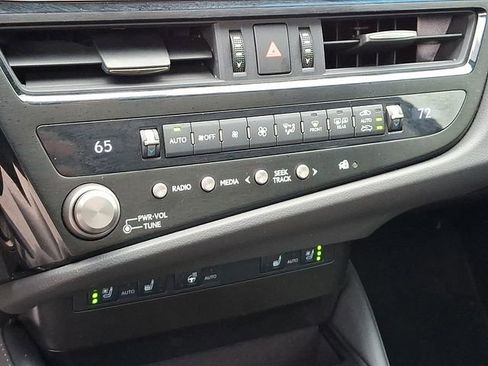 Used 2024 Lexus ES 350 w/ Premium Package image 20