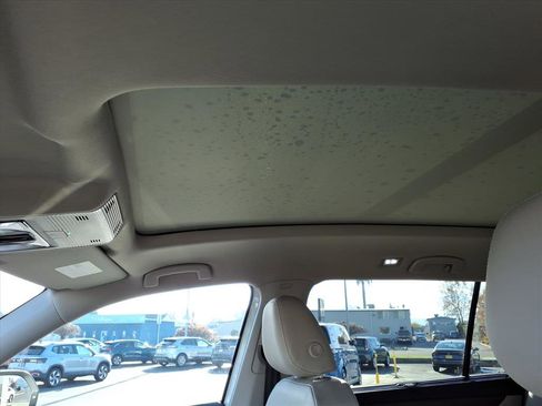 New 2026 Volkswagen Atlas SEL image 9