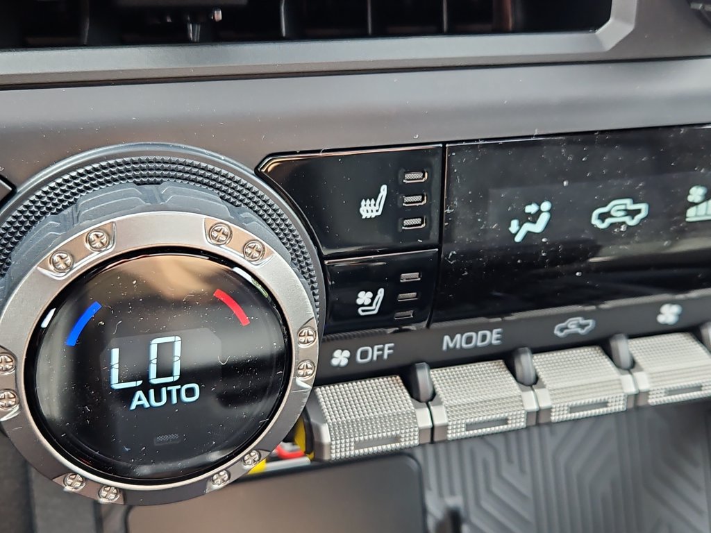 New 2026 Toyota Tacoma Limited AWD/4WD image 14