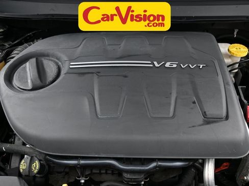 Used 2018 Jeep Cherokee Latitude w/ Safety Group image 34