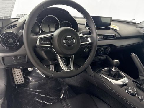 New 2026 MAZDA MX-5 Miata Club w/ Interior Package RWD image 14