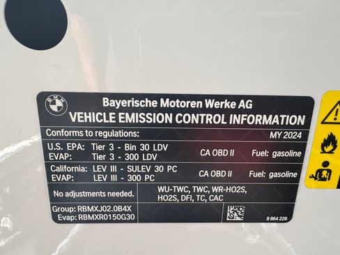 Used 2024 BMW 430i Coupe w/ Convenience Package RWD image 17