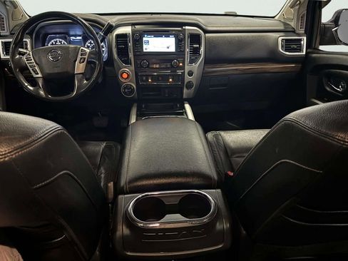 Used 2017 Nissan Titan SL image 28