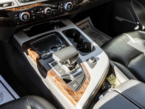 Used 2018 Audi Q7 2.0T Premium Plus w/ Premium Plus Package image 21