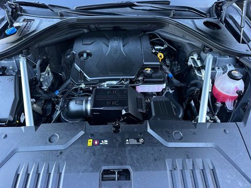 Used 2023 Genesis GV70 2.5T w/ Sport Prestige Package image 30