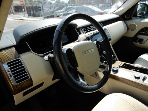Used 2019 Land Rover Range Rover HSE AWD/4WD image 16