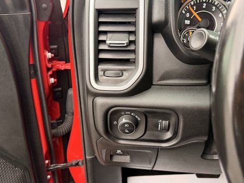 Used 2021 RAM 1500 Big Horn image 21