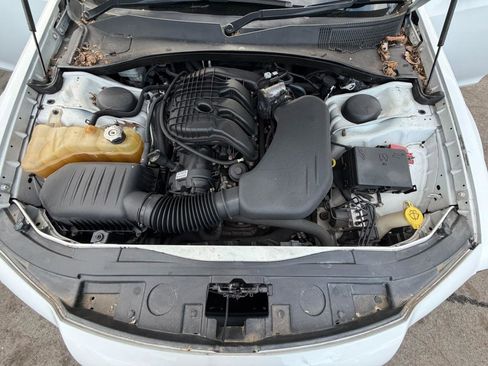 Used 2012 Chrysler 300 S RWD image 48