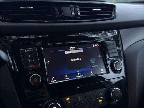 Certified 2021 Nissan Rogue Sport S image 24