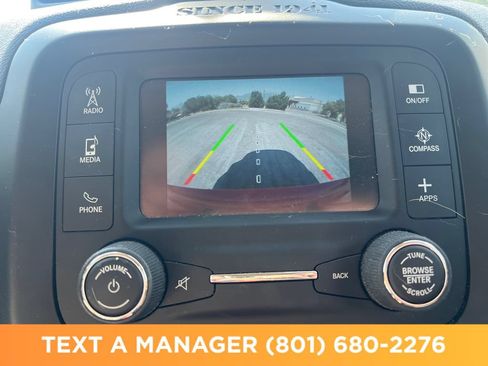 Used 2017 Jeep Renegade Trailhawk w/ Popular Equipment Group AWD/4WD image 28