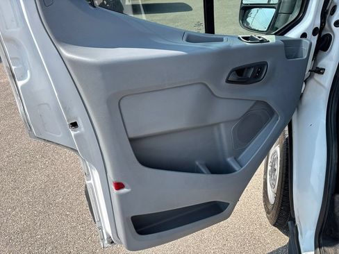 Used 2016 Ford Transit 250 130 Low Roof RWD image 35