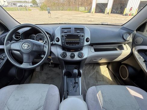 Used 2007 Toyota RAV4 2WD image 3