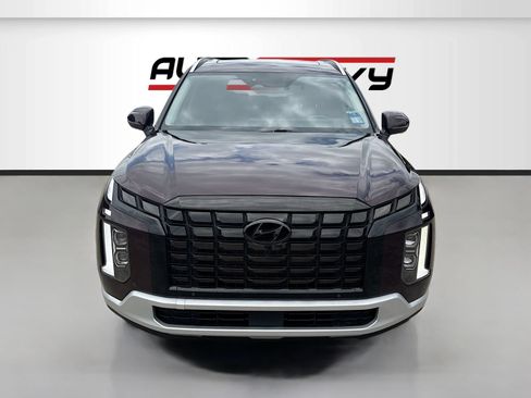 Used 2023 Hyundai Palisade Limited FWD image 2