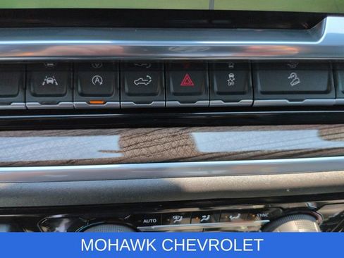 Certified 2025 Chevrolet Silverado 1500 LT Trail Boss w/ Convenience Package II AWD/4WD image 37