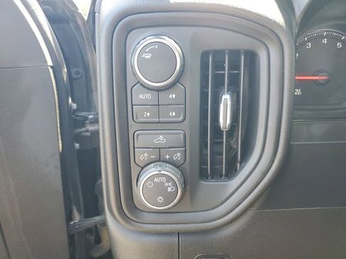 Used 2019 Chevrolet Silverado 1500 Custom Trail Boss w/ Custom Convenience Package image 23