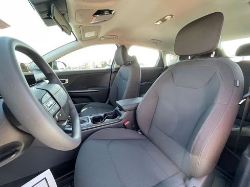 New 2026 Kia K4 FWD image 19