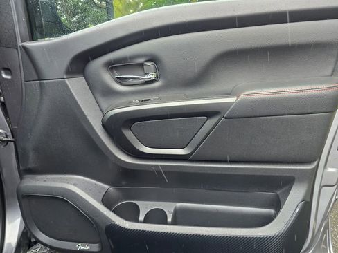 Used 2023 Nissan Titan PRO-4X w/ Pro-4x Convenience Package image 21