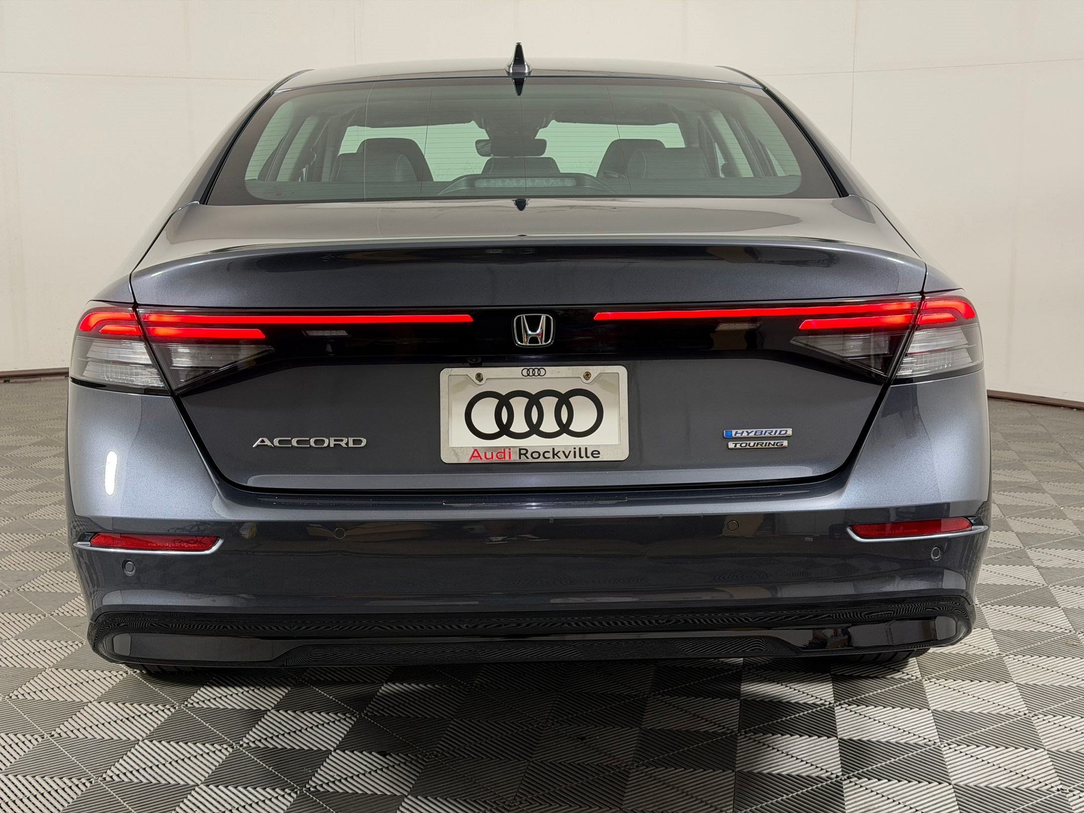 Used 2023 Honda Accord Touring image 10