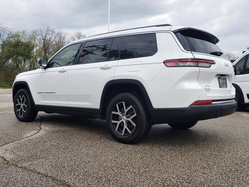 Used 2023 Jeep Grand Cherokee L Limited AWD/4WD image 6