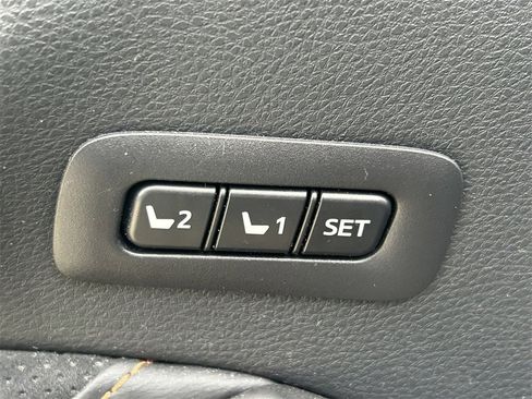 Certified 2020 Toyota Avalon Touring w/ Advanced Safety Package image 23