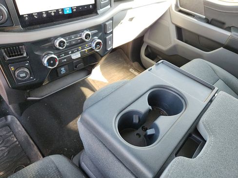 Used 2024 Ford F150 XLT image 19