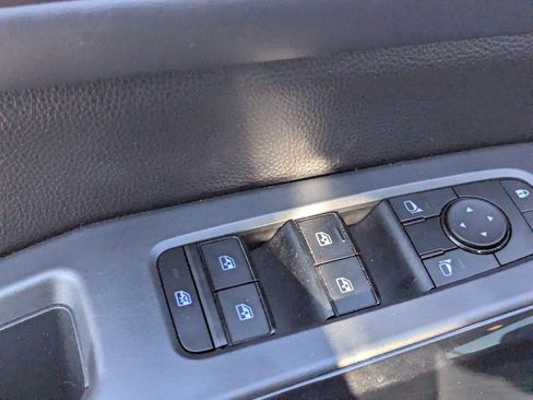 Certified 2024 Nissan Pathfinder SV image 22