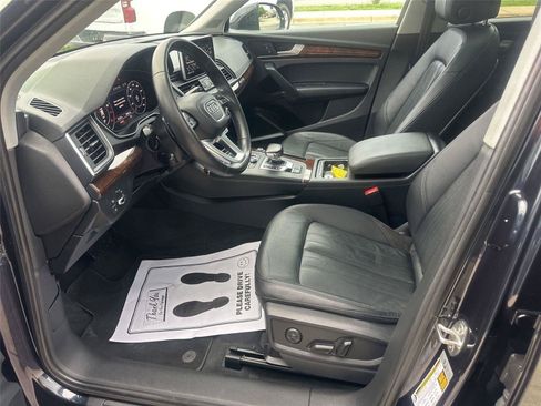 Used 2018 Audi Q5 2.0T Premium Plus w/ Premium Plus Package AWD/4WD image 21