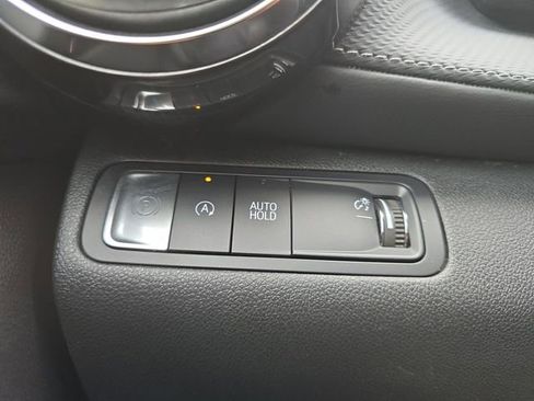 Used 2025 Chevrolet Equinox LT w/ Convenience Package II FWD image 10