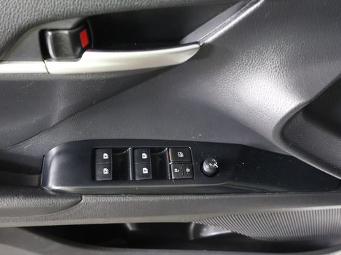 Used 2019 Toyota Camry LE FWD image 28