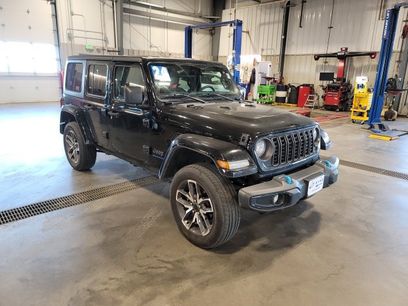 Used 2024 Jeep Wrangler Unlimited