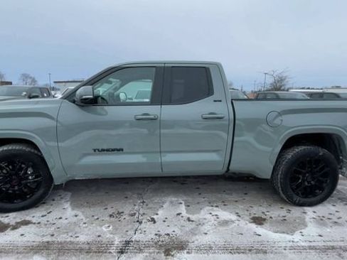 Used 2022 Toyota Tundra SR5 w/ TRD Sport Package image 5