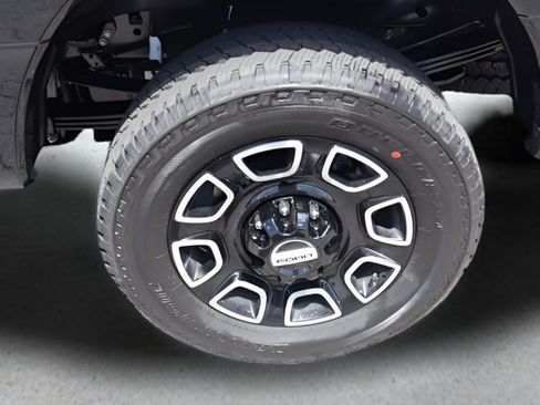 New 2026 Ford F250 Platinum AWD/4WD image 31