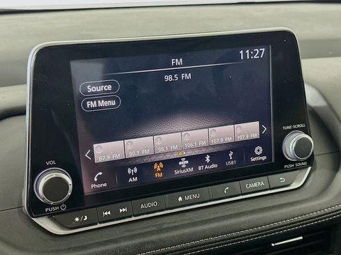 Used 2024 Nissan Rogue SV image 21