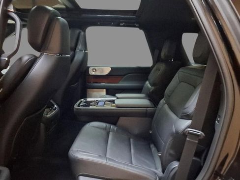 New 2023 Lincoln Navigator Reserve image 10