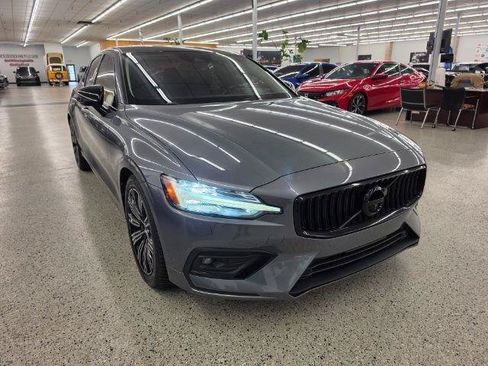 Used 2019 Volvo S60 T6 Inscription AWD/4WD image 3