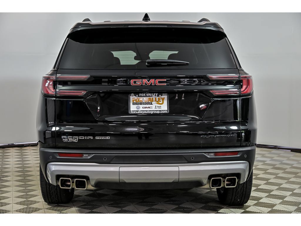 Used 2024 GMC Acadia Elevation w/ Luxury Package AWD/4WD image 7